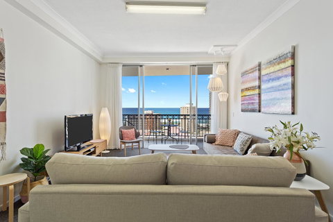 Chevron Renaissance Ocean View - Surfers Gold Coast 17