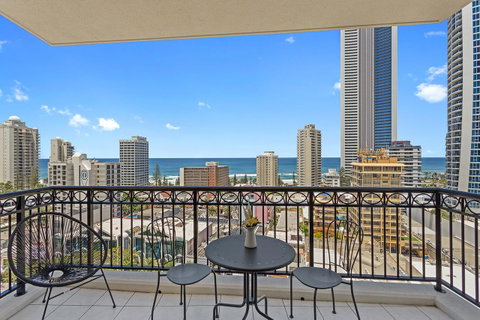 Chevron Renaissance Ocean View - Surfers Gold Coast 0