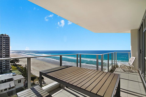 Hibiscus On The Beach - Surfers Gold Coast 18