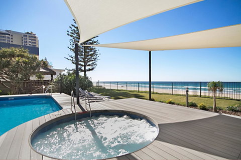 Hibiscus On The Beach - Surfers Gold Coast 0