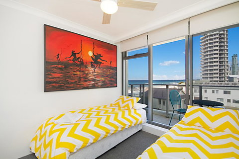Hibiscus On The Beach - Surfers Gold Coast 41