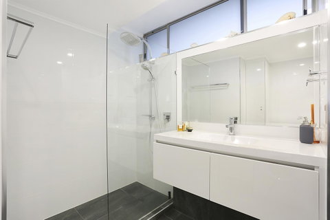 Hibiscus On The Beach - Surfers Gold Coast 16