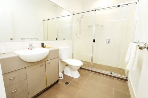 Lotus Retreat - Surfers Gold Coast 20