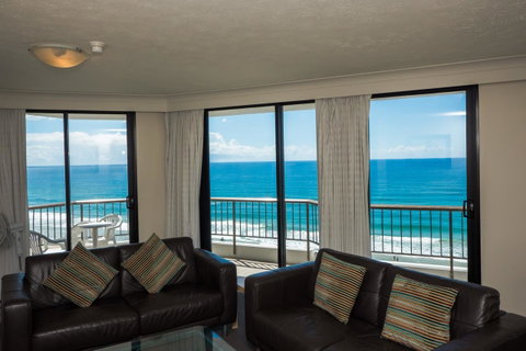 Carrington Court - Surfers Gold Coast 14