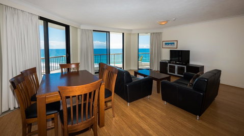 Carrington Court - Surfers Gold Coast 13