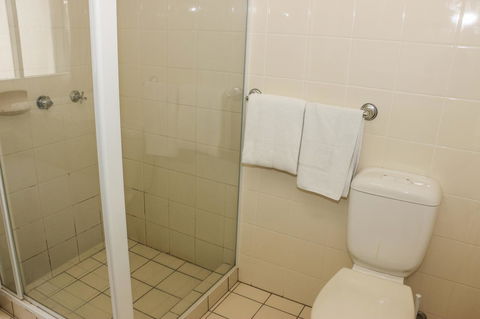 Salisbury Hotel Motel - Surfers Gold Coast 20