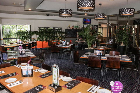 Salisbury Hotel Motel - Surfers Gold Coast 4