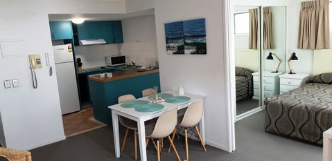 Surfers Beach Resort 2 - Surfers Gold Coast 13