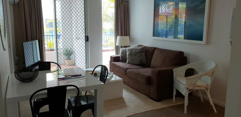 Surfers Beach Resort 2 - Surfers Gold Coast 1