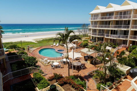 Crystal Beachfront Apartments - Surfers Gold Coast 33