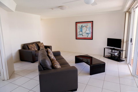 Crystal Beachfront Apartments - Surfers Gold Coast 27