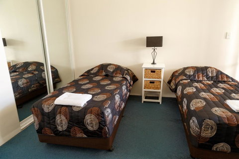 Crystal Beachfront Apartments - Surfers Gold Coast 22