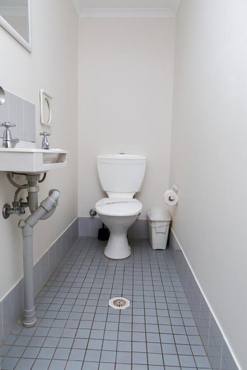 Crystal Beachfront Apartments - Surfers Gold Coast 31