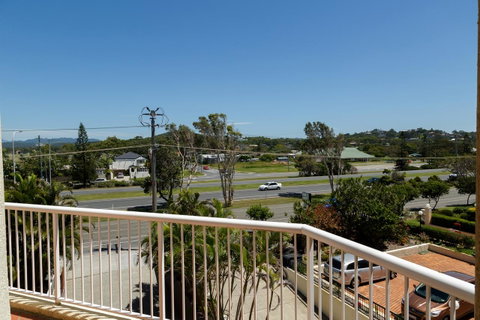 Crystal Beachfront Apartments - Surfers Gold Coast 23