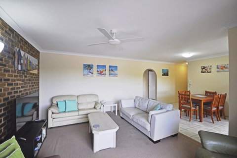 Sands Court On Boyd - Surfers Gold Coast 1