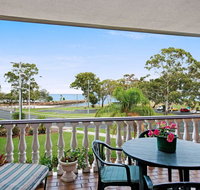 Huge top floor unit across the road....Waterfront - Surfers Gold Coast