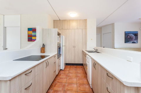 The Islander - Surfers Gold Coast 36