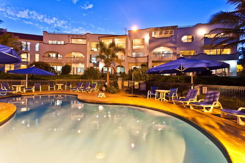 The Islander - Surfers Gold Coast 0