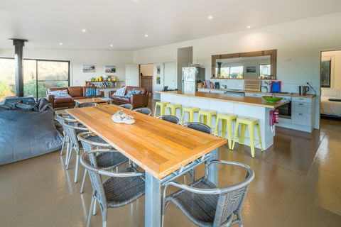 Sawyers Bay Shacks - Surfers Gold Coast 2