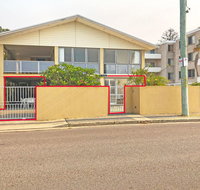 'Mooring One Downstairs' 23 Shoal Bay Rd - Fantastic ground floor duplex with views WIFI and Air Conditioning - Surfers Gold Coast