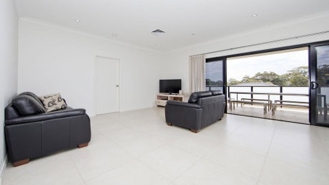 'Ocean To Beach' Luxury Hide Away - Surfers Gold Coast 3