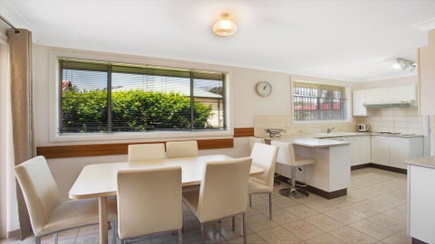 'The Hideaway' At Shoal Bay - Surfers Gold Coast 1