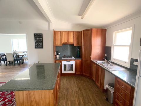 'The Wattles' - True Country Escape Near Wineries - Borenore - Surfers Gold Coast 1