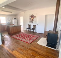 'The Wattles' - True Country Escape Near Wineries - Borenore - Surfers Gold Coast