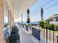 Book Shoal Bay Accommodation Vacations Surfers Gold Coast Surfers Gold Coast