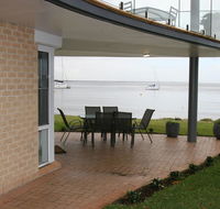 1 'The Clippers' 131 Soldiers Point Road - fabulous waterfront unit - Surfers Gold Coast