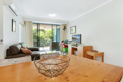 1 Bedroom - Private Managed Resort Pool And Beach - Alex - Surfers Gold Coast 3
