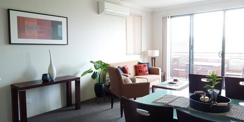 1 Bedroom Apartment Church St Parramatta - Surfers Gold Coast 1