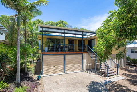 10 Naiad Court -Beach Retreat In The Bush - Surfers Gold Coast 1