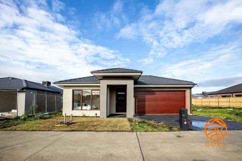 109, Cozy Cranbourne Family House, 5Bed2Bath2Parking - Surfers Gold Coast 2