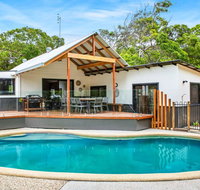 11 Naiad Court - Rainbow Shores Fantastic Family Retreat Swimming Pool 200m to beach Free Wi-Fi - Surfers Gold Coast