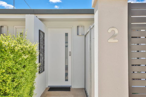 Owner Manager - Surfers Gold Coast 2