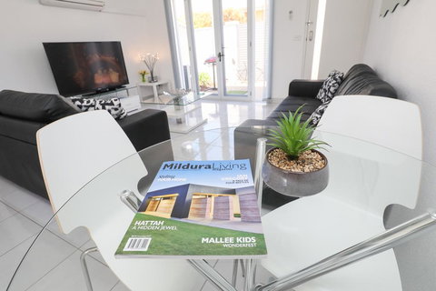 Owner Manager - Surfers Gold Coast 3