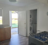 12 Cooloola Drive - Family home close to beach pet friendly - Surfers Gold Coast