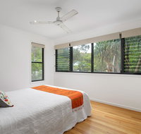 12 Naiad Court- Pool sleeps 8 close to beach - Surfers Gold Coast