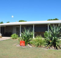 12 Zircon Street - Renovated beach shack with the perfect blend of comfort and coastal cool - Surfers Gold Coast