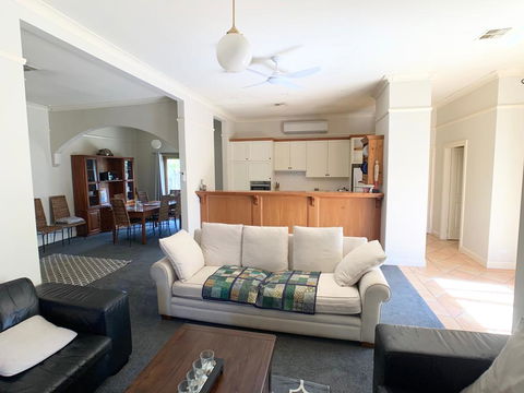 123 Hill St, Heart Of Orange, Double Brick - Surfers Gold Coast 2
