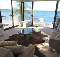 13 'Harbourside' 3-7 Soldiers Point Road - fantastic waterfront unit - Surfers Gold Coast