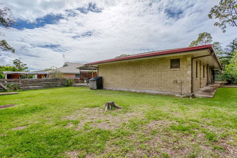 14 Double Island Drive - Rainbow Beach, Large Holiday House With Pool,Pets Welcome, Free Wi-Fi - Surfers Gold Coast 3