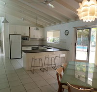 15 Larapinta Court - Family home with swimming pool in a quiet street and central location close to CBD - Surfers Gold Coast