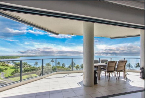 181 The Esplanade - Surfers Gold Coast 1