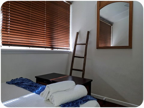 19 Grimshaw - Surfers Gold Coast 1