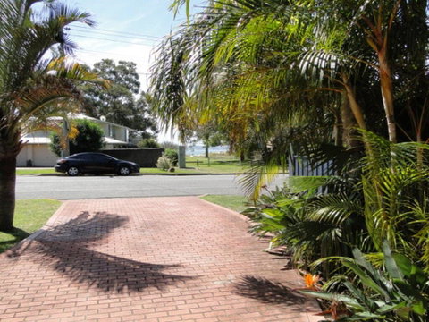 2 'Copacabana', 61 Sandy Point Road - Cute Unit With Water Views From The Balcony - Surfers Gold Coast 0