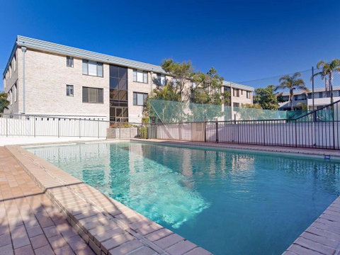 2 'The Dunes', 38 Marine Drive - Pool, Tennis Court And So Close To The Beach - Surfers Gold Coast 1