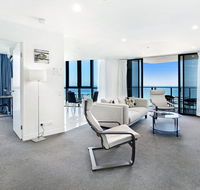 2 Bedroom Ocean View Apartment in Surfers Paradise - Surfers Gold Coast