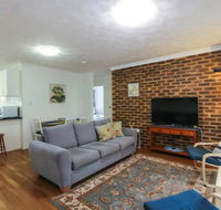2 Bedroom St Lucia Apartment close to UQ and CityCat - Surfers Gold Coast